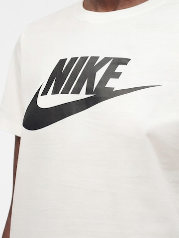 Nike Sportswear Skinny Μπλουζάκι 'Essential' σε λευκό