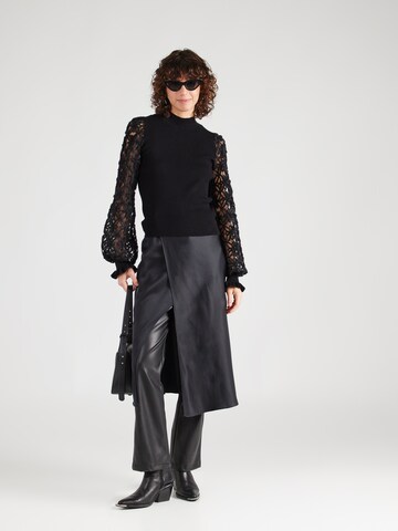 YAS Pullover 'YASFRILLME' in Schwarz