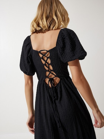 Robe Happiness İstanbul en noir