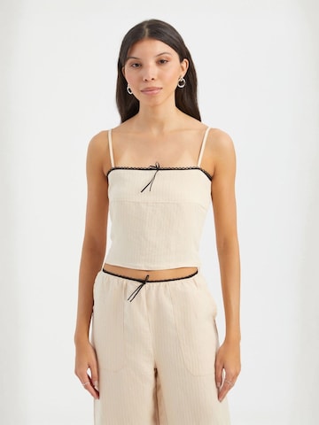 Haut Hiccup en beige : devant