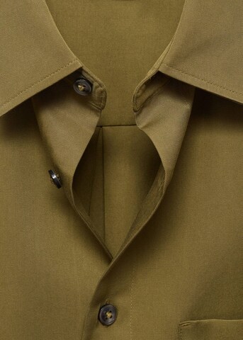 MANGO MAN Regular fit Button Up Shirt 'Augusto' in Green
