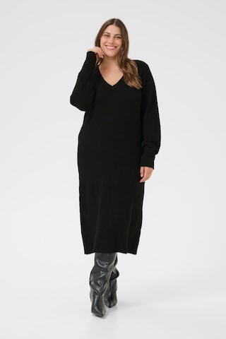 KAFFE CURVE Strikkjole 'Niela' i sort: forside