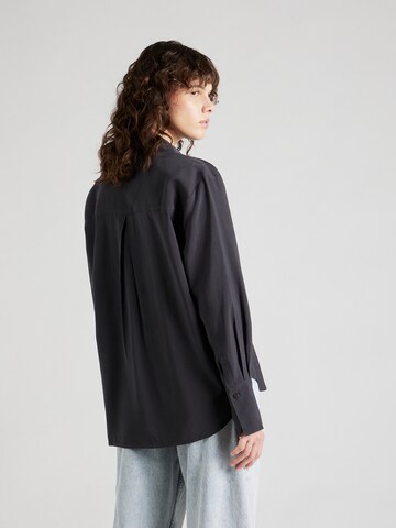 Gina Tricot - Blusa en negro