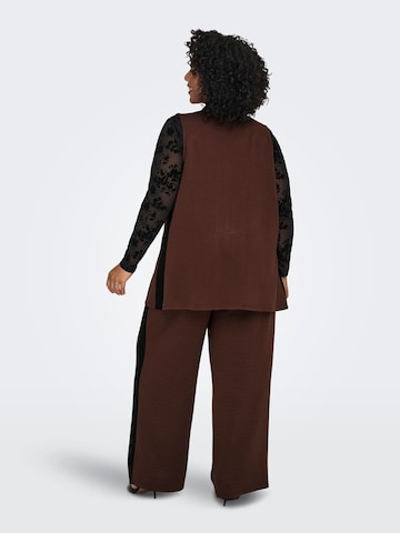 Gilet de costume 'CARLEAH' ONLY Carmakoma en marron