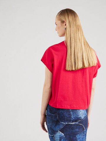 UNITED COLORS OF BENETTON T-Shirt in Rot