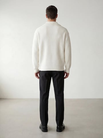 Pull-over 'The Dylan Oversize Knit' ARMIE en beige