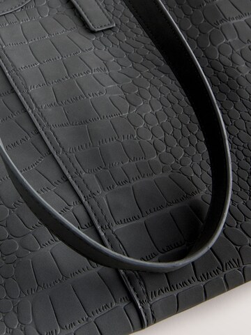 Next Τσάντα ώμου σε μαύρο