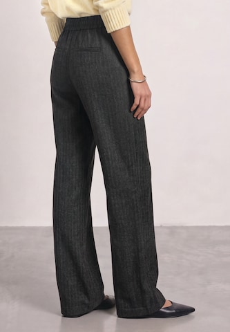 STREET ONE Regular Trousers in Black