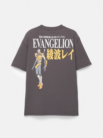 Tricou 'EVANGELION' de la Pull&Bear pe gri