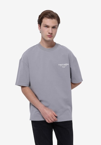 Colin's Shirt in Grey: front