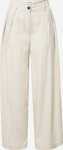 WEEKDAY Loose fit Pleat-Front Pants 'Hazel' in Beige: front