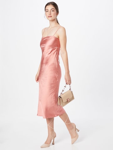 Love Triangle Cocktail Dress 'PORTRAIT' in Pink