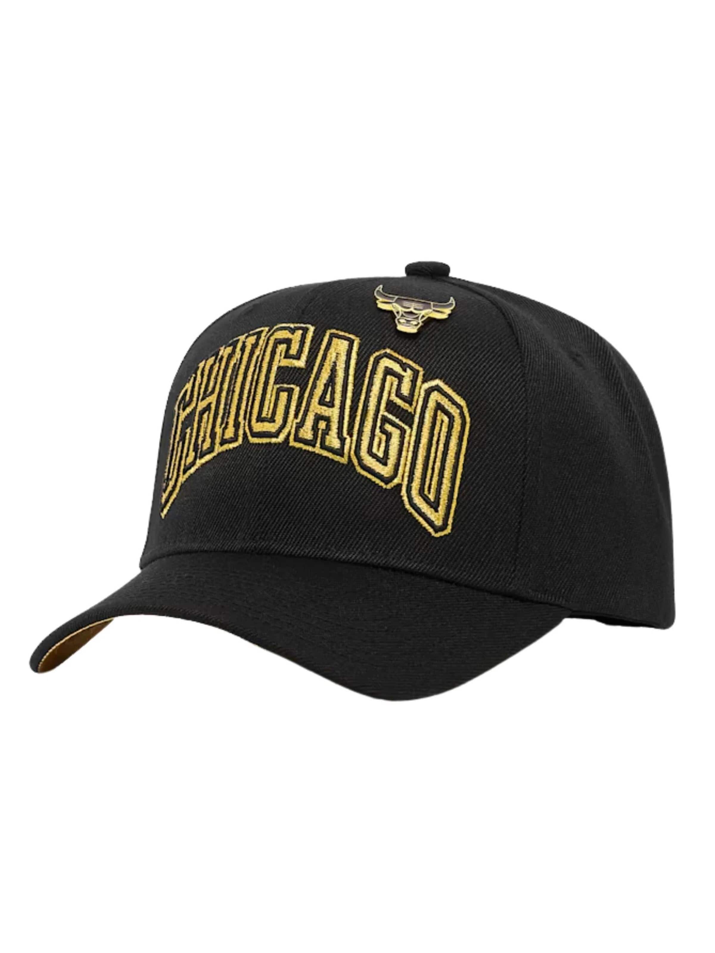 Cappello da baseball 'Gorra mitchell & ness negra bulls pined gold pro' di Mitchell & Ness in nero: frontale