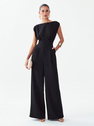 Tuta jumpsuit 'Sumi' di Willa in nero