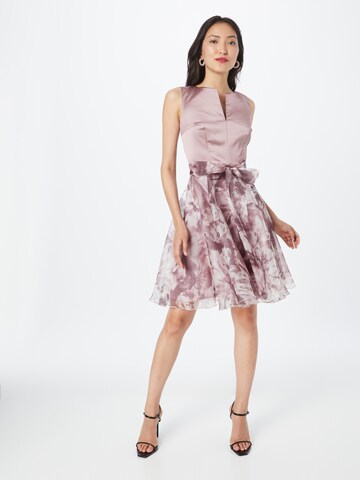 Robe de cocktail SWING en rose