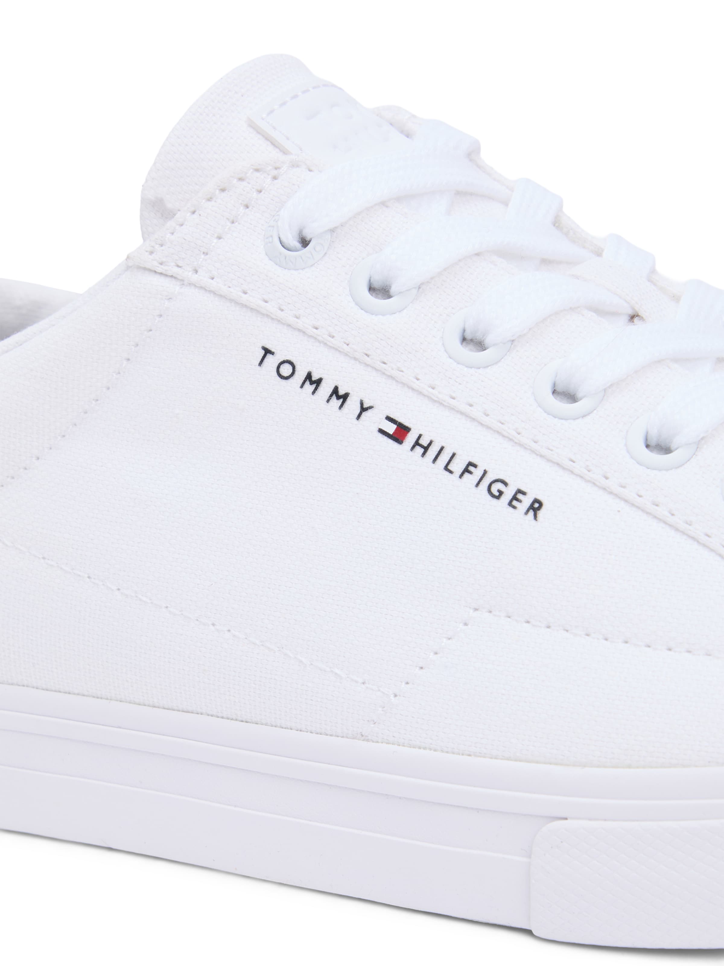 Baskets basses TOMMY HILFIGER en blanc
