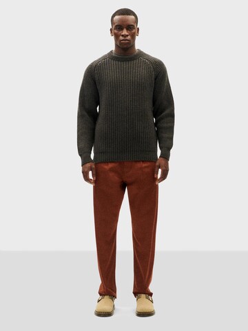 Pullover 'NEO' di Thinking MU in verde: frontale