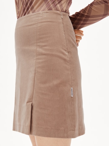 ARMEDANGELS Skirt 'ZAILAA CORDUROY' in Brown