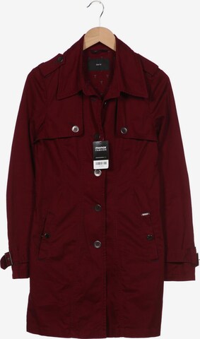 zero Jacket & Coat in S in Red: front