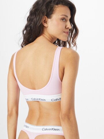 Calvin Klein Underwear صدرية حمالة صدر بلون زهري