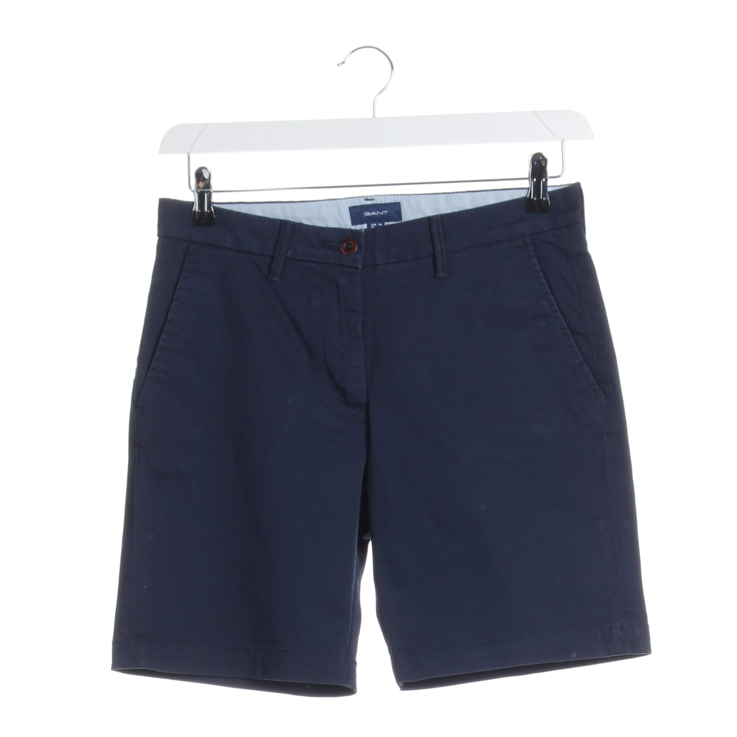 GANT Shorts in XL in Blue: front