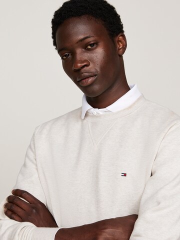 TOMMY HILFIGER Sweatshirt in Weiß