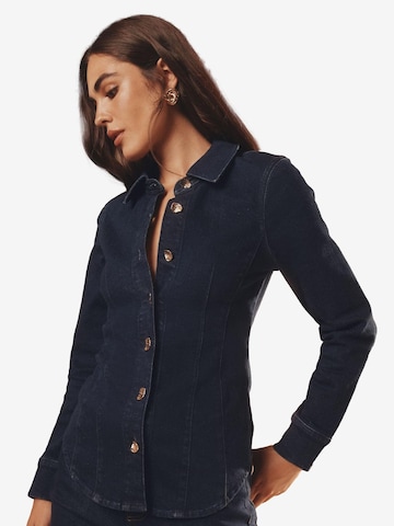 Lipsy Bluzka w kolorze niebieski: przód