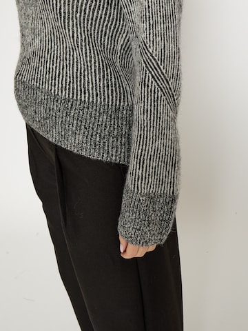 Peppercorn - Pullover 'Jeanette' em preto