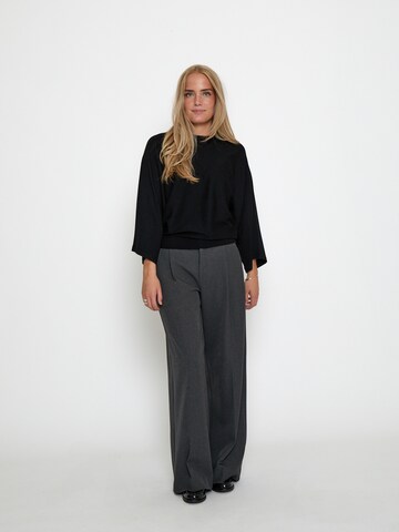 minus Top 'Tess' in Zwart