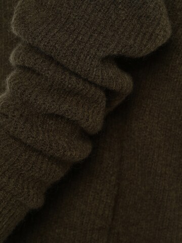 Marie Lund Sweater in Green