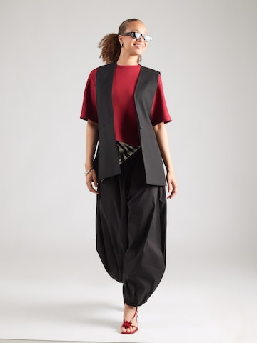 Sweat-shirt 'Maelee Ima' MSCH COPENHAGEN en rouge