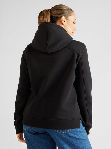 Bluză de molton de la Calvin Klein Jeans Curve pe negru