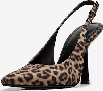 BershkaCipele s potpeticom - smeđa boja: prednji dio