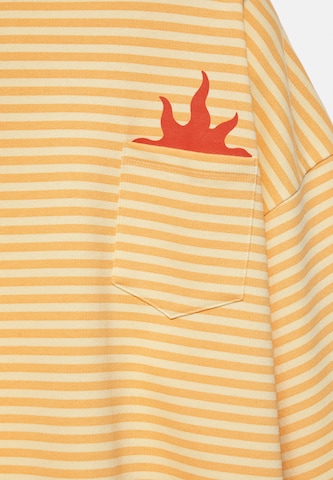 Pull&Bear Sweatshirt 'PACIFIC' i gul