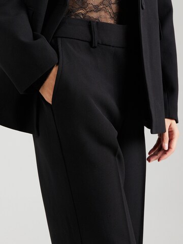 Y.A.S Regular Pleated Pants 'LIKKA' in Black