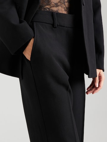 Y.A.S Normalny krój Spodnie w kant 'LIKKA' w kolorze czarny
