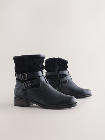 Next Boot i svart