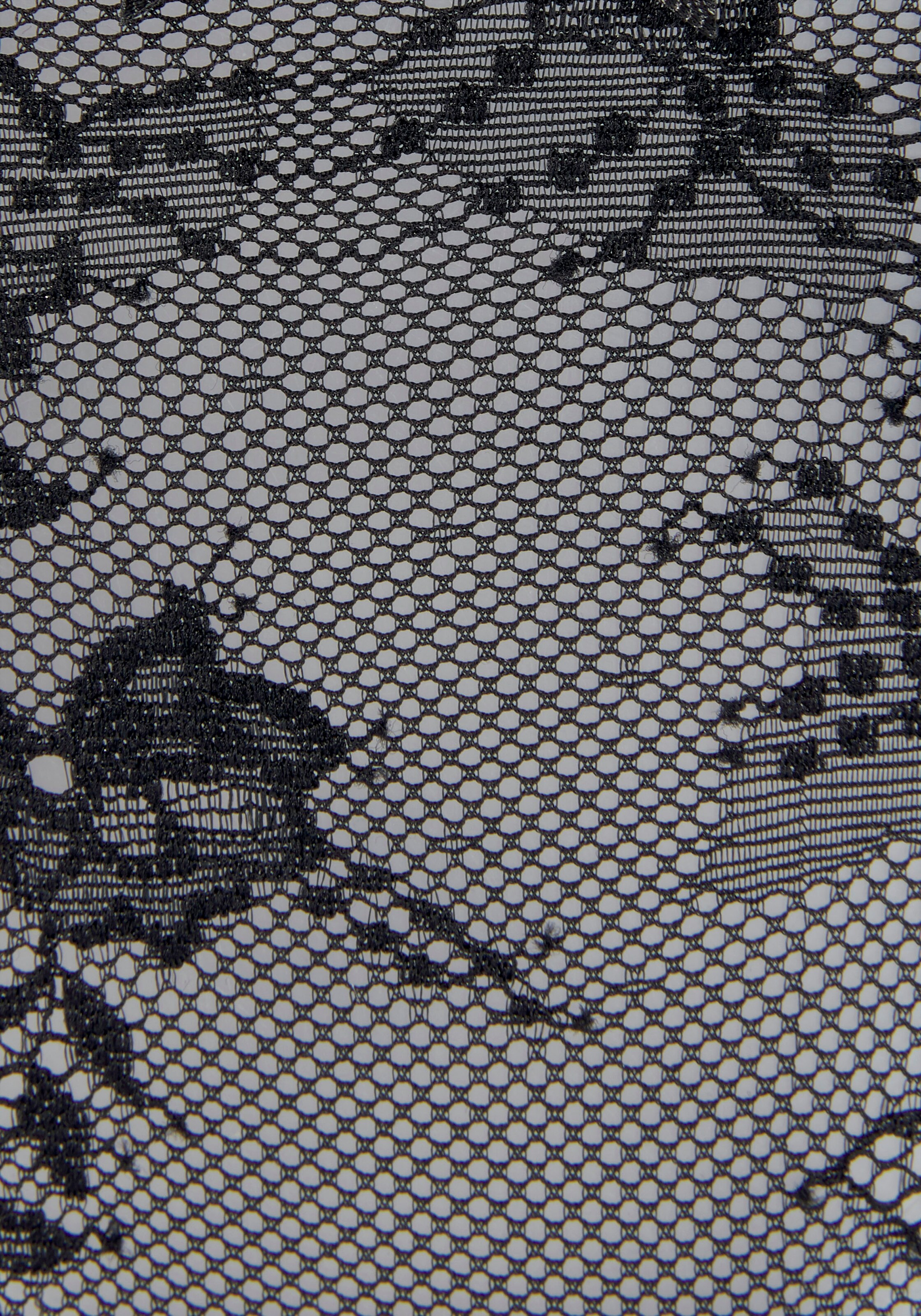 LASCANA Stringit värissä musta