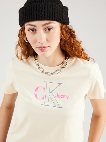 Calvin Klein Jeans T-Shirt in Beige