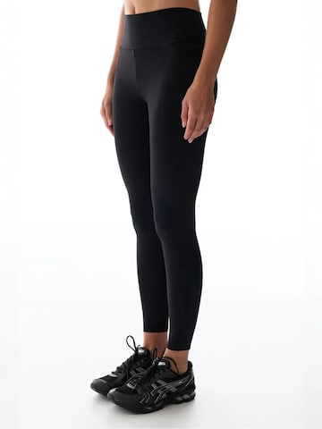 Leggings 'Gamaschen' Penti en noir : devant