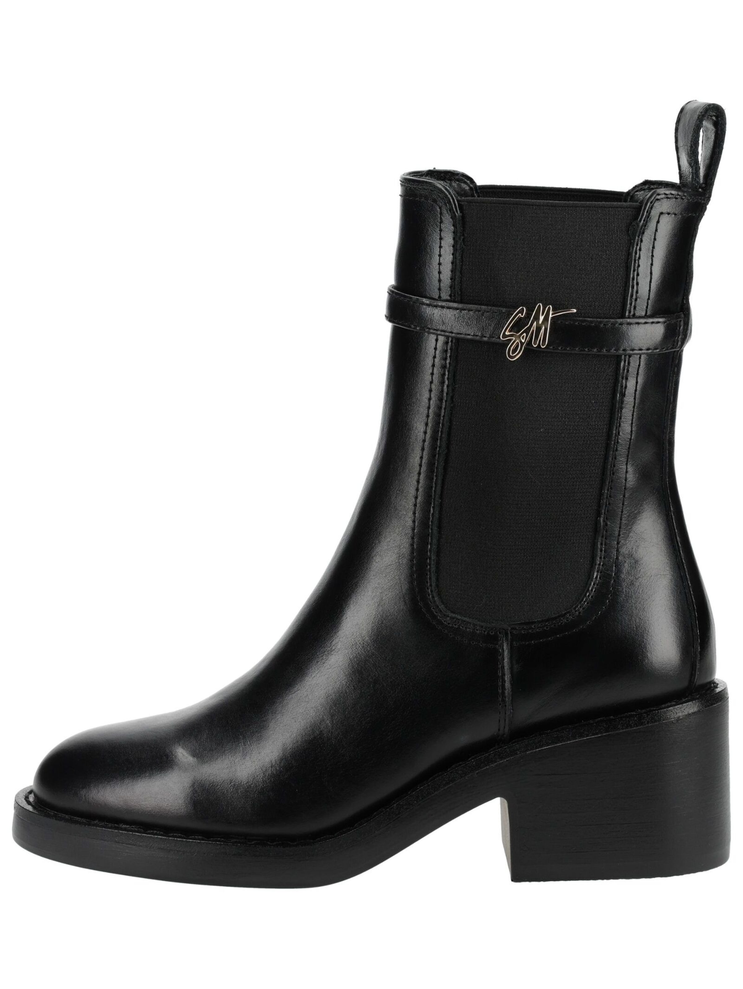STEVE MADDEN Bootie in Black