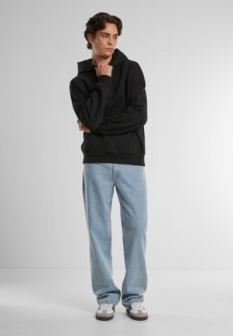 Urban Classics Свитшот в Черный