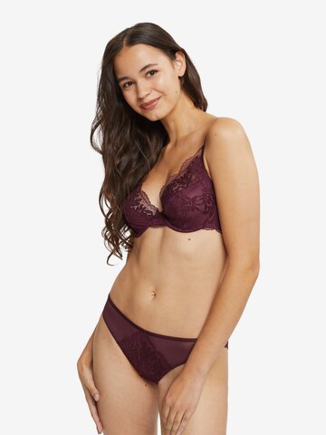 Invisible Soutien-gorge ESPRIT en rouge