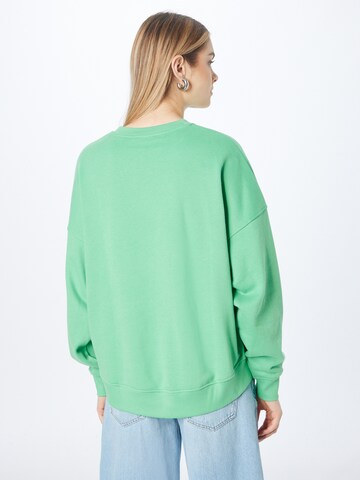 ESPRIT Sweatshirt in Grün