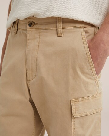 WE Fashion Regular Cargo trousers in Beige