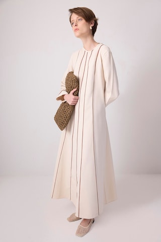 Touche Prive Kleid in Beige: Vorderseite
