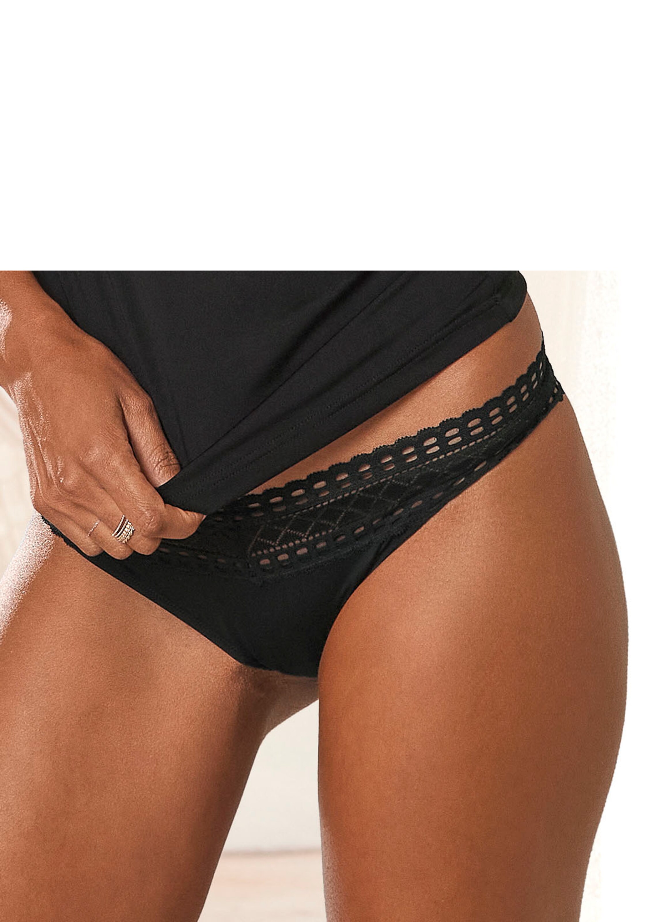 LASCANA Thong in Black: front