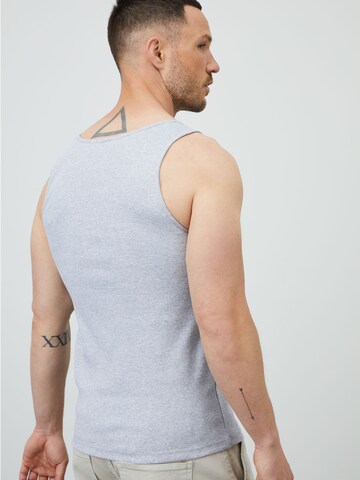 DAN FOX APPAREL Top 'Nick' in Grau