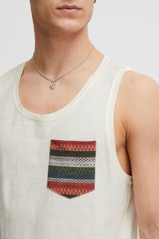 BLEND - Camiseta 'Bhelei' en blanco