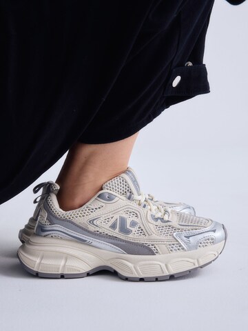 EXE - Zapatillas deportivas bajas 'SH-05' en blanco